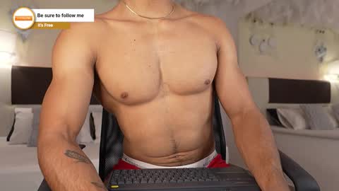 Snapshot of danteestone chatting on 27, 10, 2025 Dante online show from 27, 10, 2025