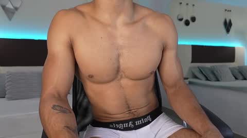 Snapshot of danteestone chatting on 15, 12, 2025 Dante online show from 15, 12, 2025