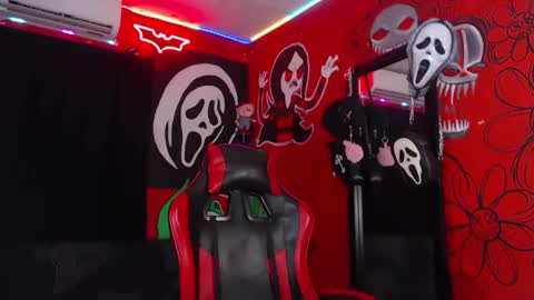 Snapshot of dantehellsingx chatting on 17, 11, 2025 dantehellsingx online show from 17, 11, 2025