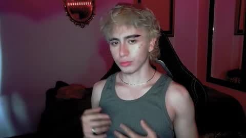 Snapshot of danteobscuro chatting on 19, 11, 2025 danteobscuro online show from 19, 11, 2025