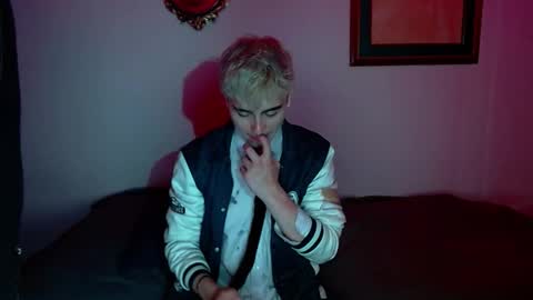 Snapshot of danteobscuro chatting on 28, 11, 2025 danteobscuro online show from 28, 11, 2025