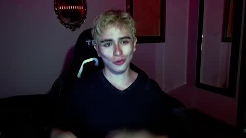 Snapshot of danteobscuro chatting on 2, 12, 2025 danteobscuro online show from 2, 12, 2025