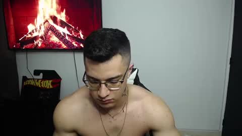 Snapshot of danteread chatting on 5, 2, 2025 danteread online show from 5, 2, 2025