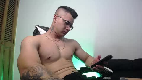 Snapshot of danteread chatting on 16, 2, 2025 danteread online show from 16, 2, 2025