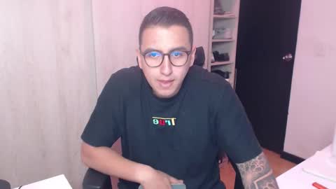 Snapshot of dantevesper chatting on 24, 3, 2026 dantevesper online show from 24, 3, 2026