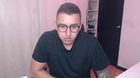 Snapshot of dantevesper chatting on 1, 4, 2026 dantevesper online show from 1, 4, 2026