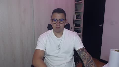 Snapshot of dantevesper chatting on 3, 4, 2026 dantevesper online show from 3, 4, 2026