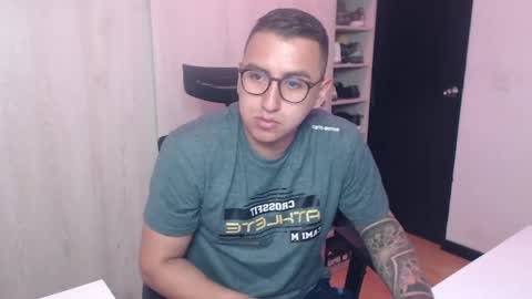 Snapshot of dantevesper chatting on 15, 4, 2026 dantevesper online show from 15, 4, 2026