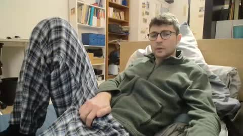Snapshot of dantheman233 chatting on 15, 12, 2025 Daniel online show from 15, 12, 2025
