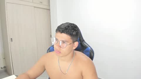 Snapshot of dantraxx chatting on 21, 2, 2025 Dantraxx online show from 21, 2, 2025