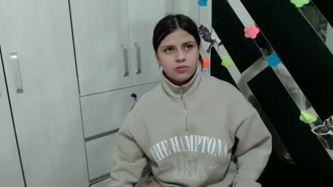 daphne877046 online show from 24, 3, 2026