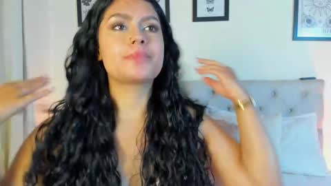 Antonella Mora online show from 10, 11, 2025