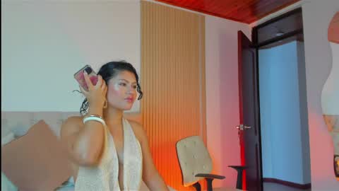 Snapshot of daphne_24 chatting on 29, 5, 2026 Antonella Mora online show from 29, 5, 2026