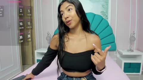 Snapshot of daphne_fox_ chatting on 9, 1, 2025 Daphne  online show from 9, 1, 2025