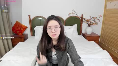 Snapshot of daphnedawn chatting on 20, 11, 2025 Dawn online show from 20, 11, 2025