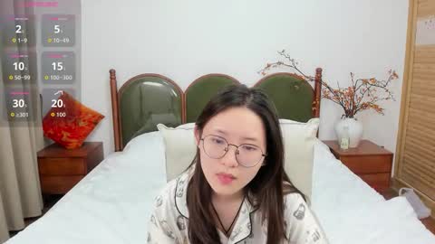 Snapshot of daphnedawn chatting on 28, 11, 2025 Dawn online show from 28, 11, 2025