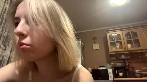 Snapshot of daphnefranca chatting on 27, 3, 2026 Monika online show from 27, 3, 2026