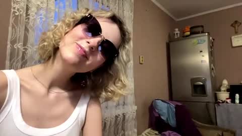 Snapshot of daphnefranca chatting on 10, 4, 2026 Monika online show from 10, 4, 2026
