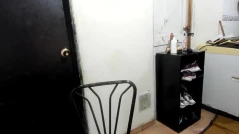 Snapshot of daphnegirlsexxy chatting on 2, 4, 2026 daphnegirlsexxy online show from 2, 4, 2026