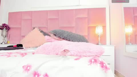 Snapshot of daphnelloyd chatting on 9, 12, 2024 Daphne online show from 9, 12, 2024