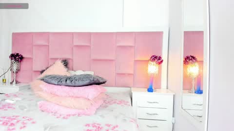 Snapshot of daphnelloyd chatting on 26, 1, 2025 Daphne online show from 26, 1, 2025