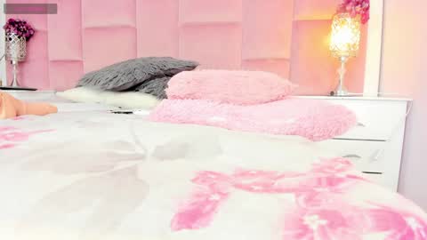 Snapshot of daphnelloyd chatting on 9, 2, 2025 Daphne online show from 9, 2, 2025