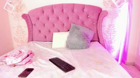 Snapshot of daphnelloyd chatting on 21, 9, 2025 Daphne online show from 21, 9, 2025