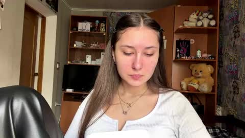Snapshot of daphnelumbard chatting on 29, 4, 2026 Poly online show from 29, 4, 2026