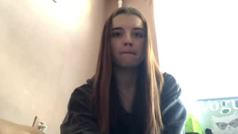 Snapshot of daphnesterlace chatting on 23, 3, 2026 Emilia online show from 23, 3, 2026