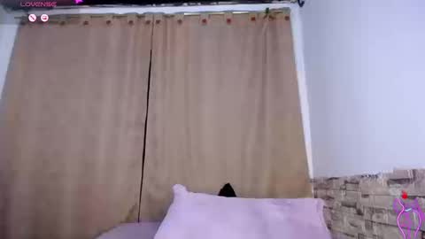 Snapshot of darasweet20 chatting on 11, 3, 2026 DARA online show from 11, 3, 2026