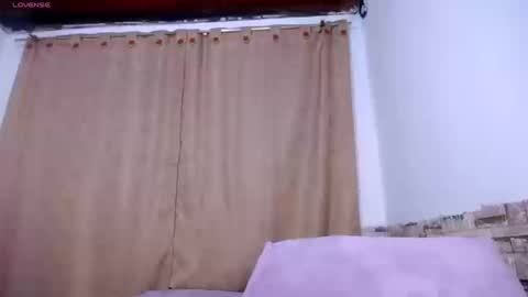 Snapshot of darasweet20 chatting on 19, 3, 2026 DARA online show from 19, 3, 2026