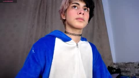 Snapshot of darasweet20 chatting on 21, 4, 2026 DARA online show from 21, 4, 2026