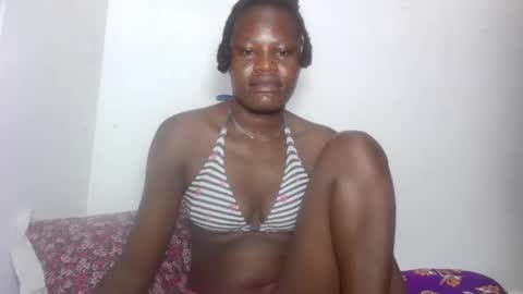 ESTHER online show from 4, 11, 2025