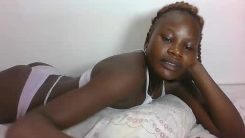 Snapshot of darberry21 chatting on 3, 2, 2026 ESTHER online show from 3, 2, 2026