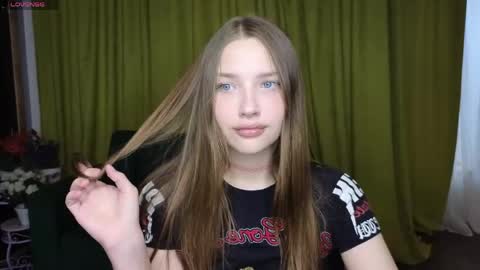 Snapshot of dariaangels chatting on 24, 3, 2026 dariaangels online show from 24, 3, 2026