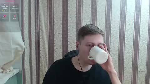 darienlarge online show from 5, 3, 2025