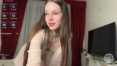 Snapshot of darina_night chatting on 8, 4, 2026 Darina Night online show from 8, 4, 2026