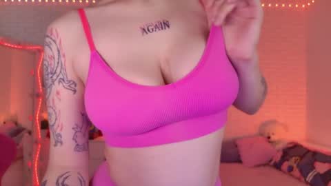 Snapshot of darinek0 chatting on 9, 4, 2026 Neko online show from 9, 4, 2026