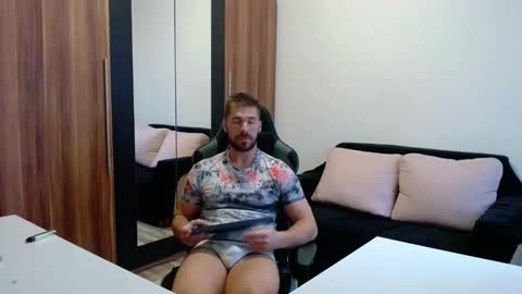 Snapshot of darius_94 chatting on 28, 9, 2025 darius_94 online show from 28, 9, 2025