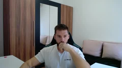 Snapshot of darius_94 chatting on 6, 6, 2026 darius_94 online show from 6, 6, 2026