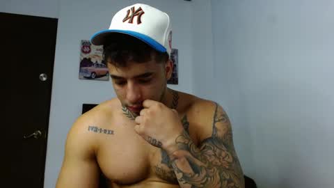 Darius Phoenix  online show from 2, 11, 2025