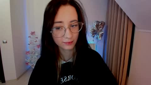 Snapshot of dark_lola_ chatting on 1, 1, 2025 Lola online show from 1, 1, 2025