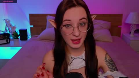 Snapshot of dark_lola_ chatting on 8, 2, 2025 Lola online show from 8, 2, 2025