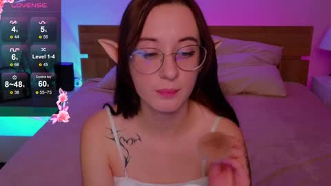 Snapshot of dark_lola_ chatting on 8, 2, 2025 Lola online show from 8, 2, 2025