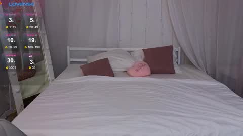 Snapshot of dark_lola_ chatting on 24, 9, 2025 Lola online show from 24, 9, 2025