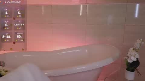 Snapshot of dark_lola_ chatting on 7, 10, 2025 Lola online show from 7, 10, 2025