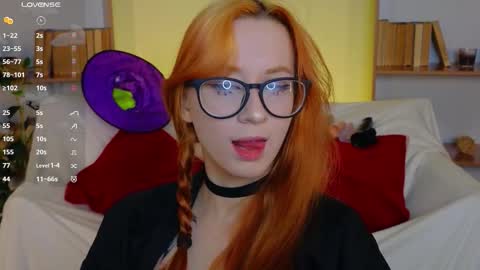 Snapshot of dark_lola_ chatting on 24, 11, 2025 Lola online show from 24, 11, 2025