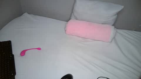 dark_lovly online show from 28, 10, 2025