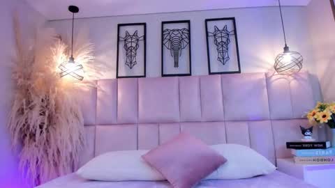 Nina online show from 2, 10, 2025