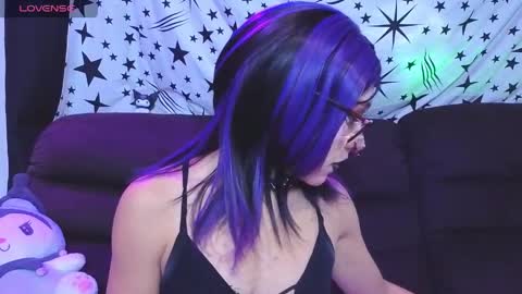 Snapshot of dark_nina__ chatting on 25, 4, 2026 dark_nina__ online show from 25, 4, 2026